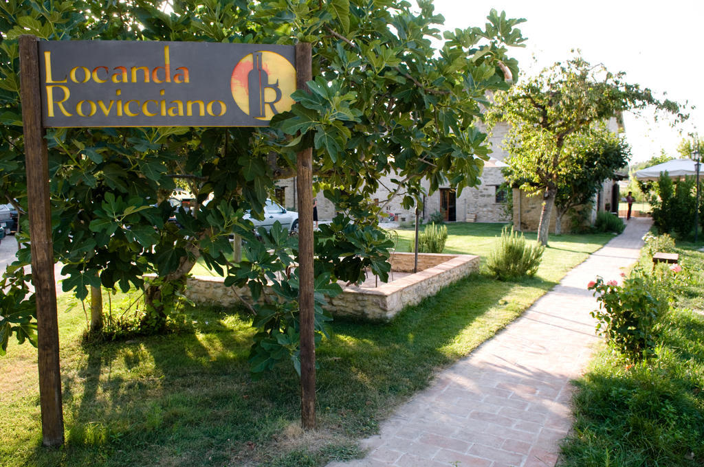 Locanda Rovicciano Guest House Castel Ritaldi Exterior photo