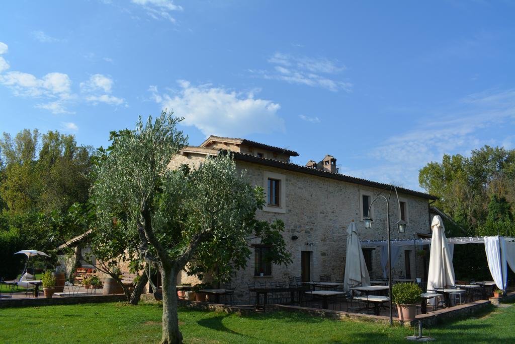 Locanda Rovicciano Guest House Castel Ritaldi Exterior photo